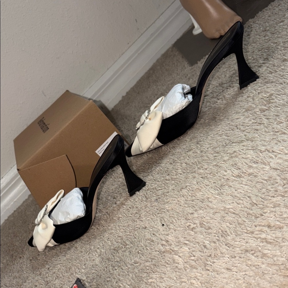 Reformation Wilson Bow Cream Satin Heart-Embellished Pointed Mule - Picture 5 of 11